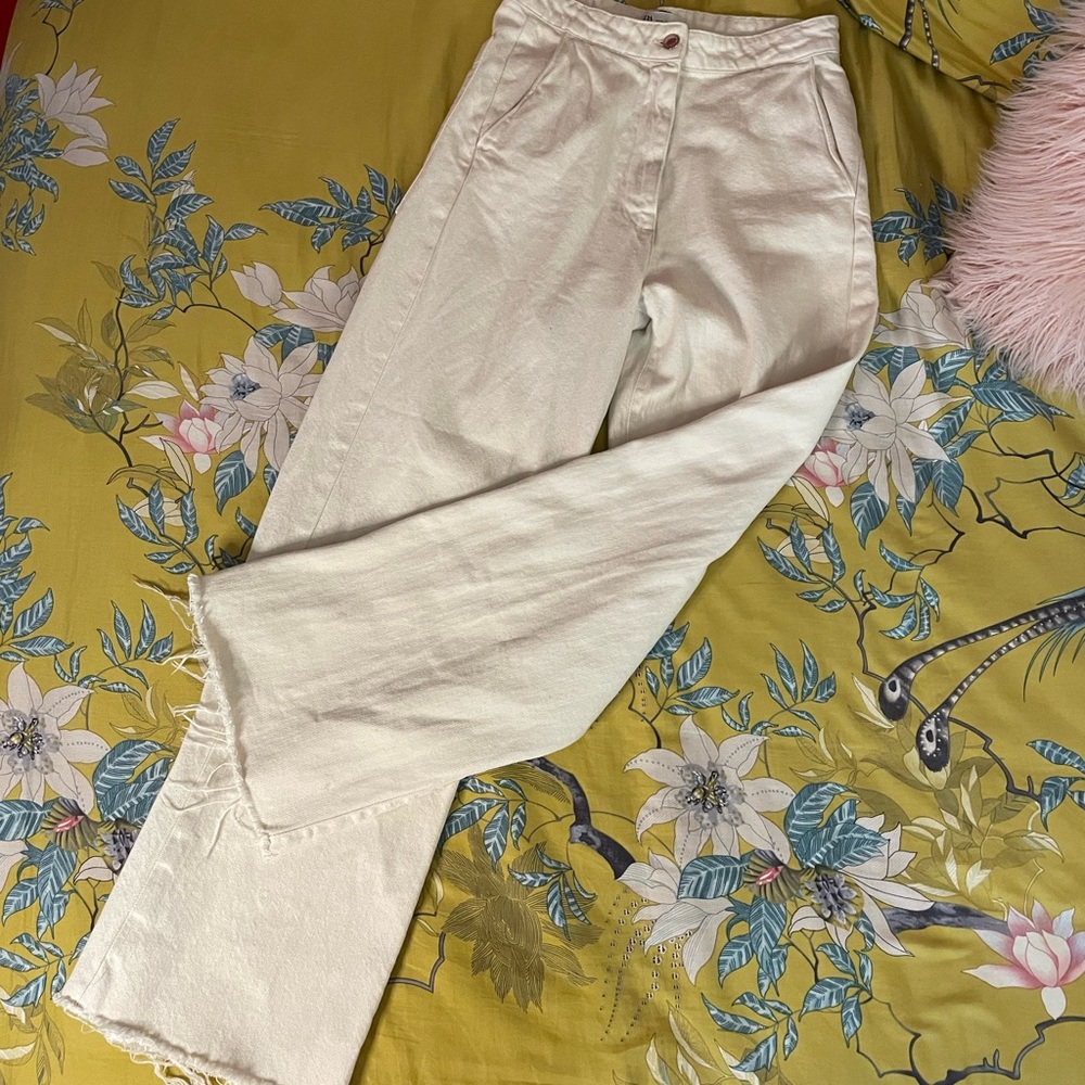 High Waisted Zara Cream Pants 🍦